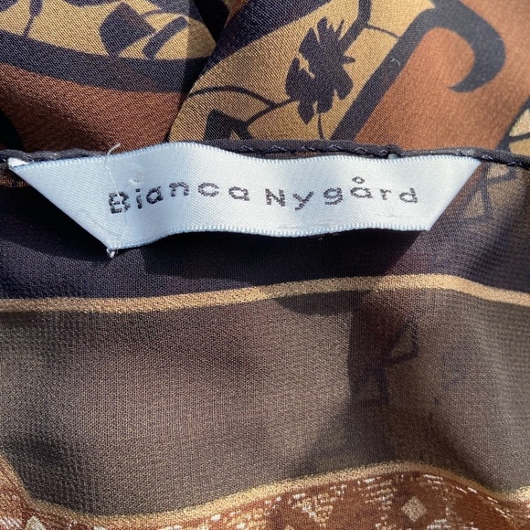 Chocolate brown Bianca Nygard Scarf 32 X 32 Inches - Picture 11 of 15